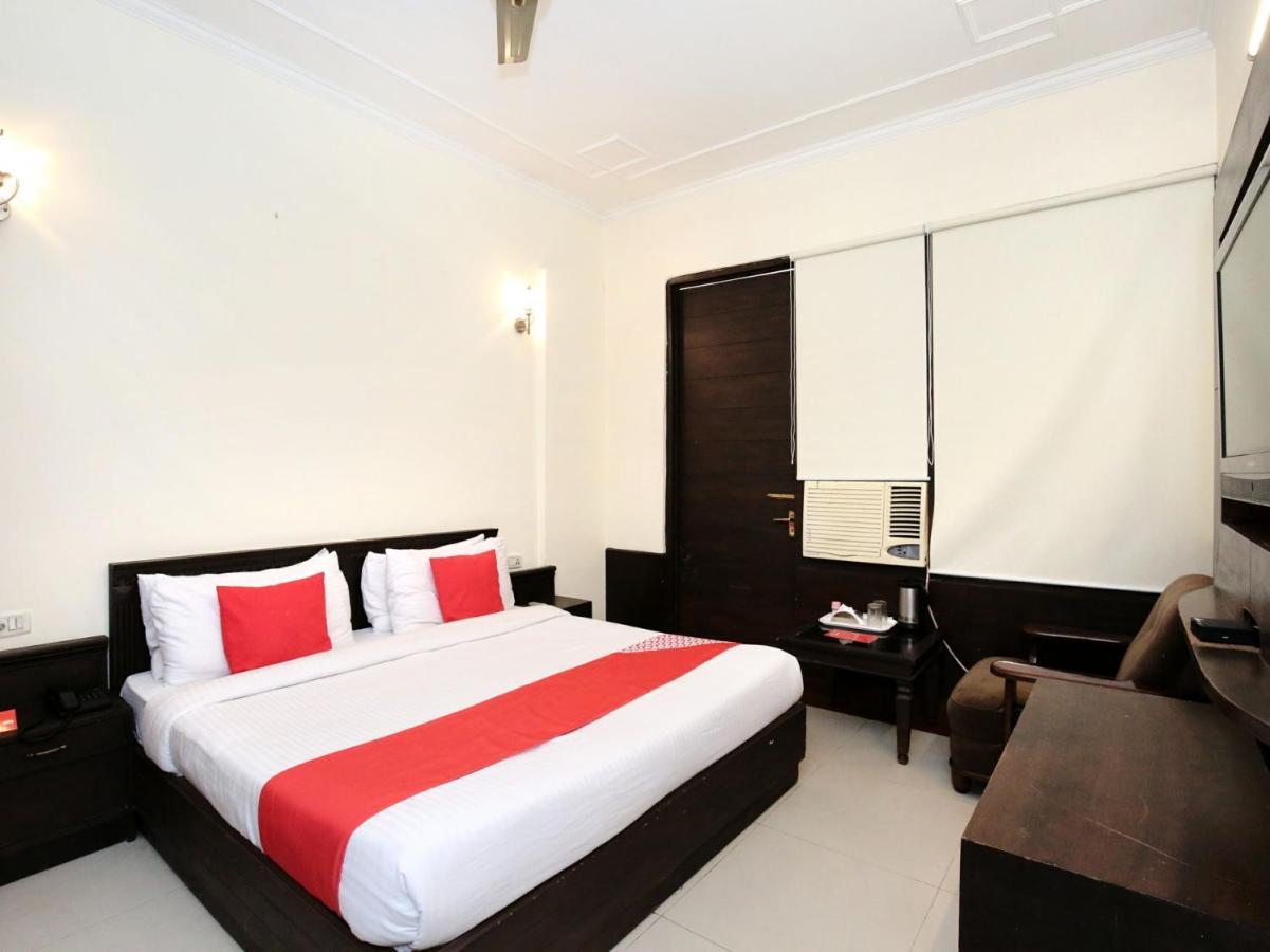 Hotel City Paradise Chandīgarh Buitenkant foto