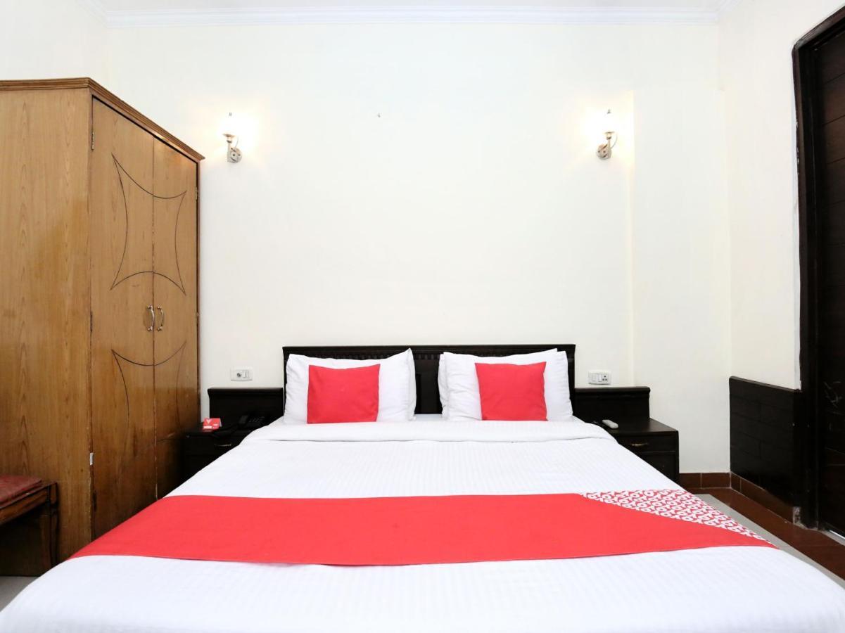 Hotel City Paradise Chandīgarh Buitenkant foto