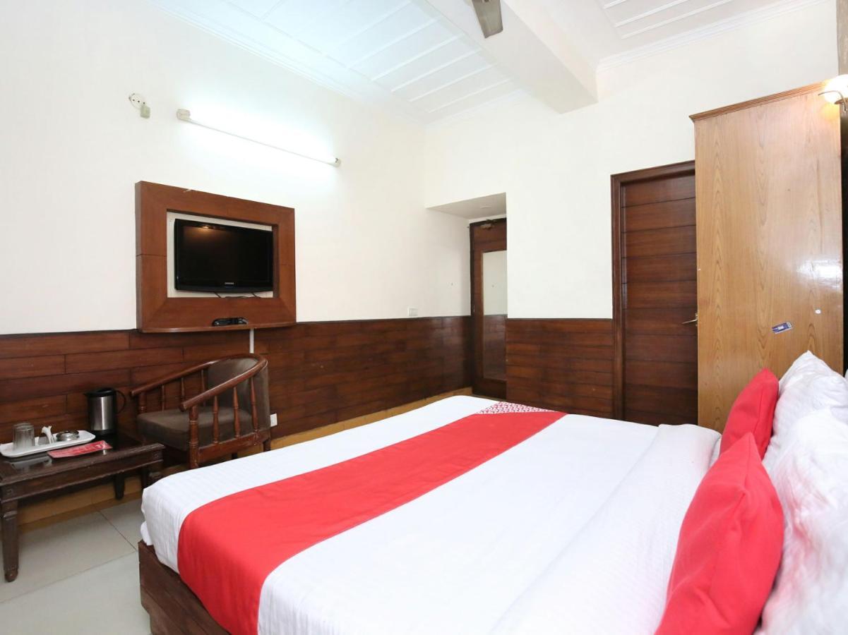 Hotel City Paradise Chandīgarh Buitenkant foto